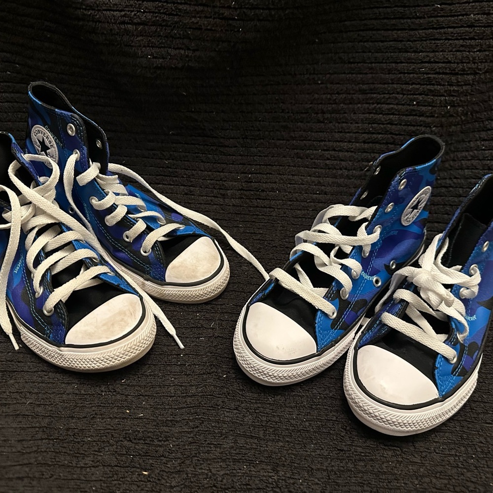 Blue Kids High-Top Sneakers with White Laces